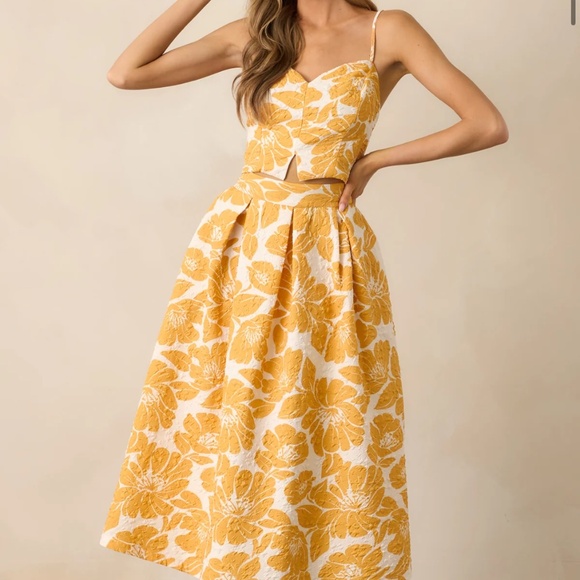 Yellow floral jacquard midi skirt - Picture 2 of 6